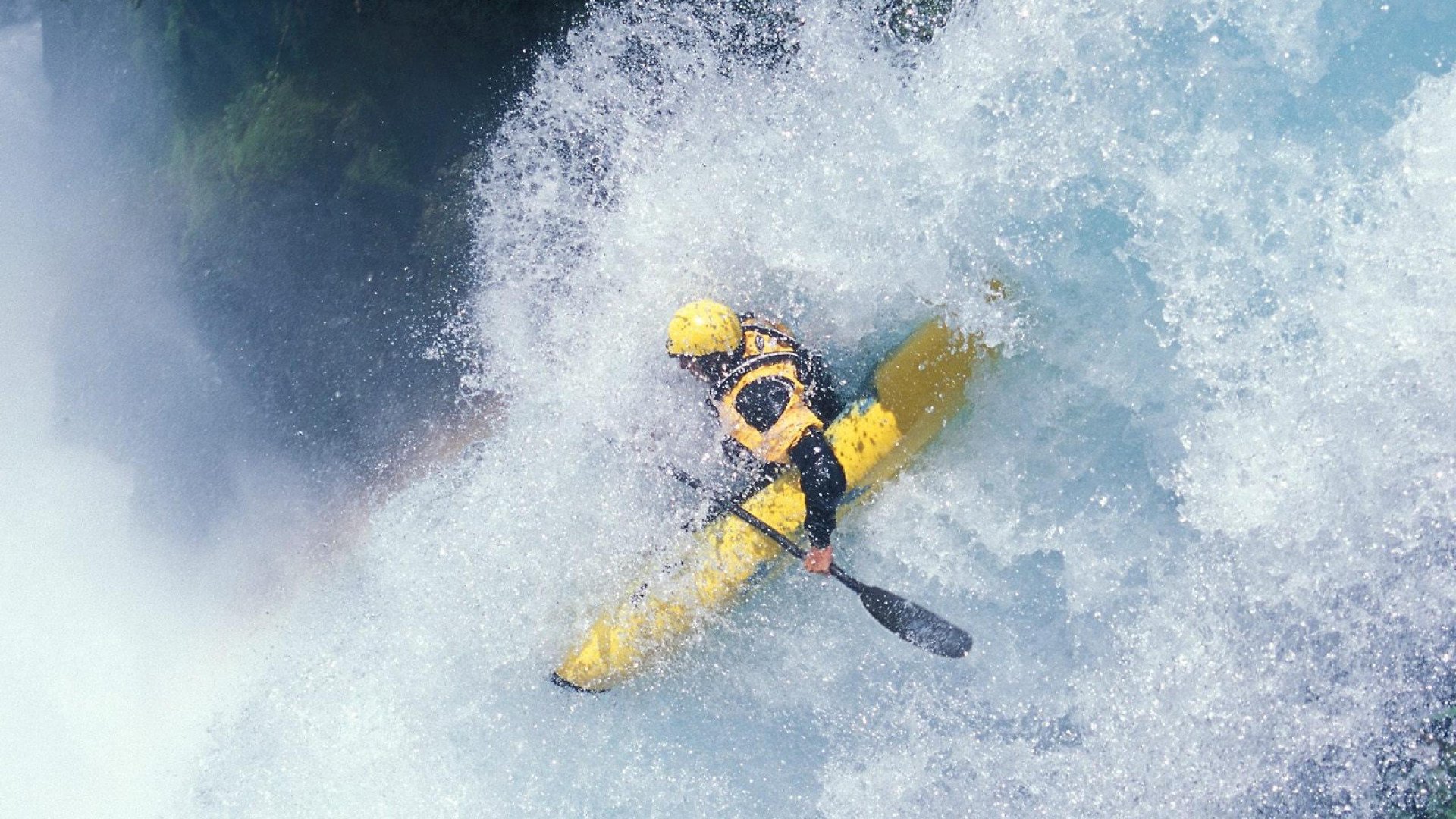 赛道上的独舞者,武切维奇在F1街道赛之夜的完美方程式