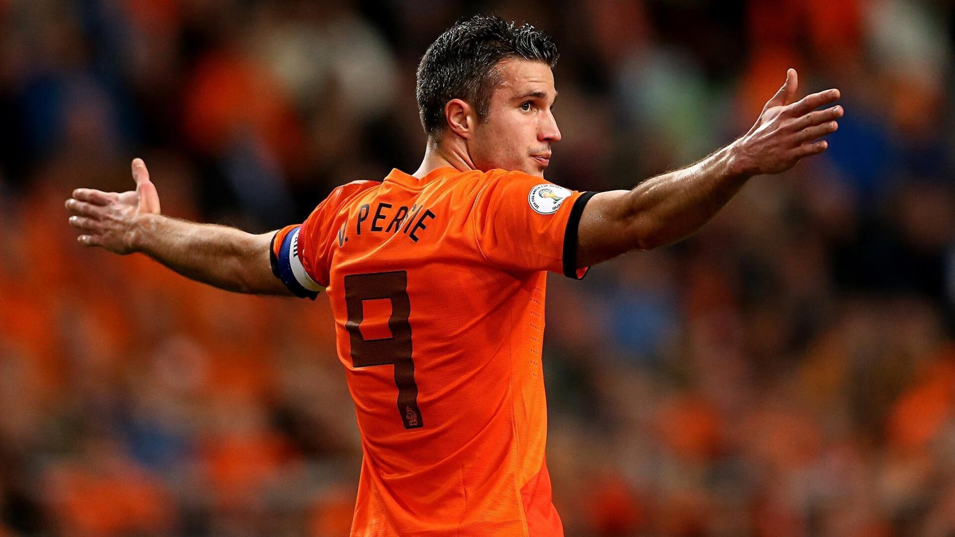 跨越赛场的掌控者，从霍勒迪的欧冠接管到步行者的团队风暴